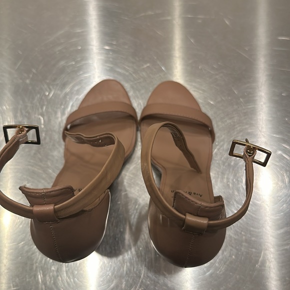 Taupe Ankle strap heels, size 8. Worn once. - Picture 7 of 7